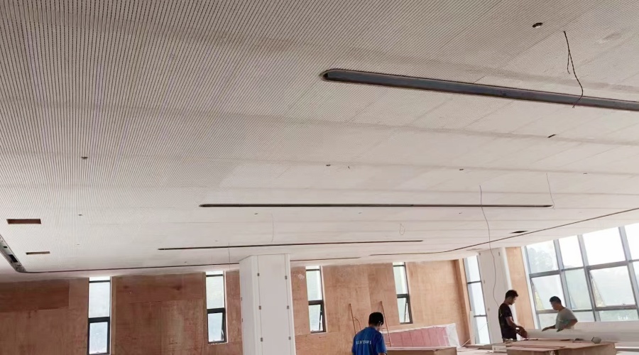 福州宏盛中心辦公樓GRG吊頂選擇飾紀(jì)上品 肯定不會(huì)錯(cuò)