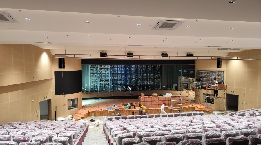 飾紀(jì)上品GRG廠家-廣州黃埔會(huì)元中學(xué)GRG報(bào)告廳工程案例