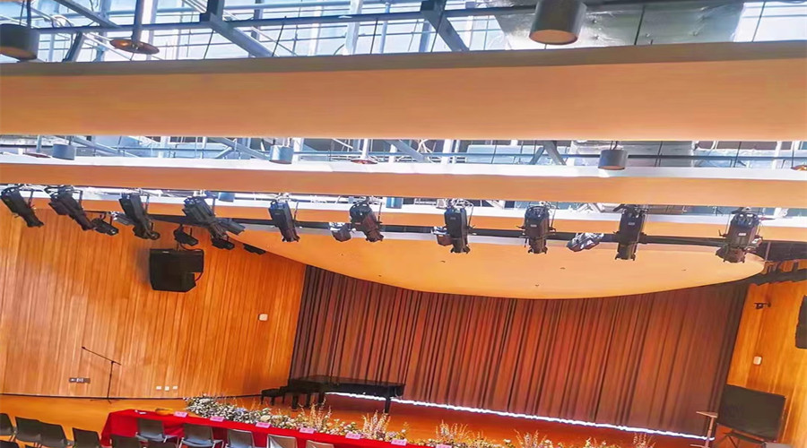 深圳光明高中園演藝中心GRG構件項目順利竣工