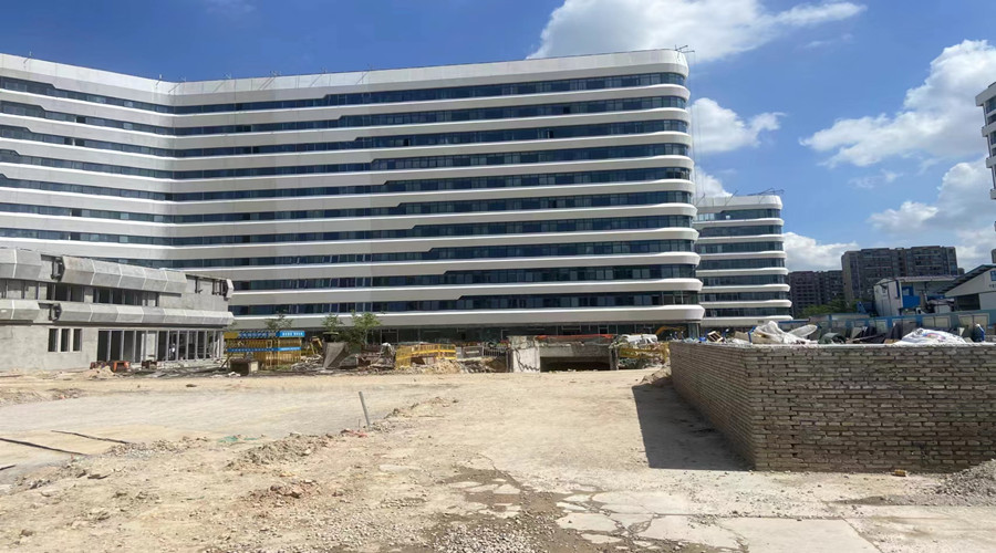 花都區(qū)中山大學(xué)附屬仁濟(jì)醫(yī)院GRC外墻掛板工程案例 花都區(qū)中山大學(xué)附屬仁濟(jì)醫(yī)院GRC外墻掛板工程案例