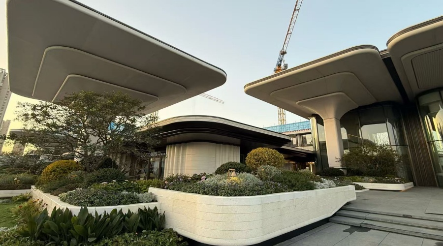 UHPC幕墻板與UHPC水磨石柱子 UHPC幕墻板與UHPC水磨石柱子